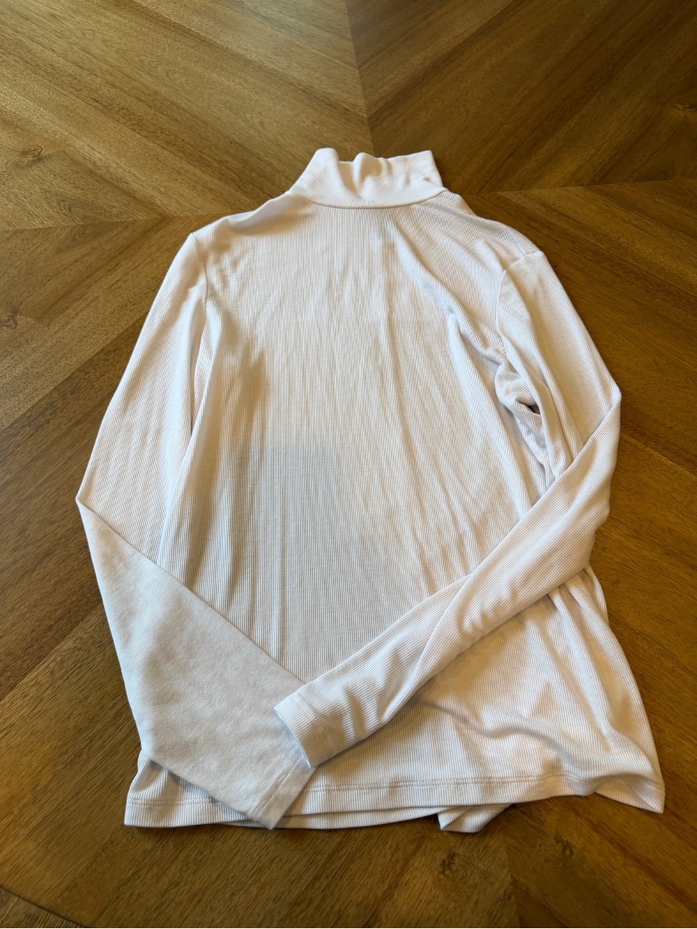 Ag Adriano Goldschmied White Long-Sleeve Turtleneck Tee
